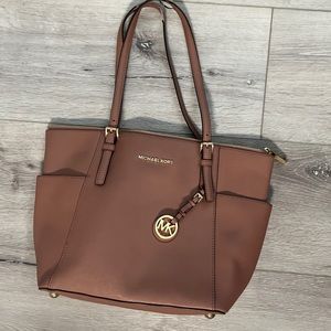 MICHAEL KORS BAG😍